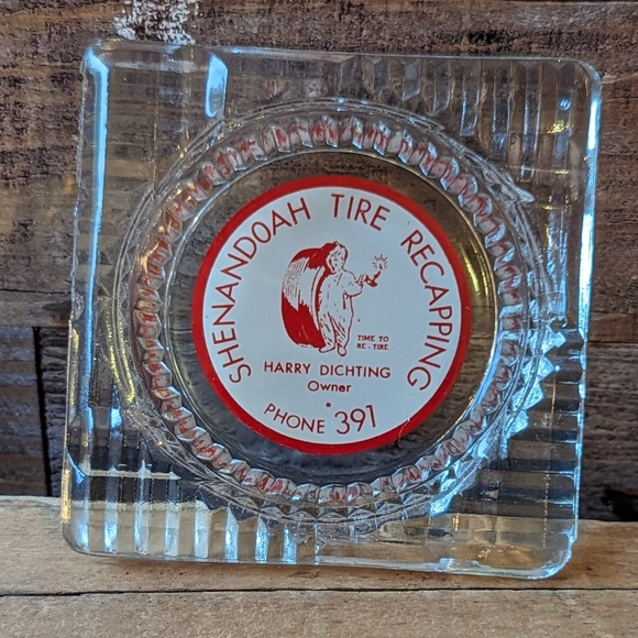 Vintage Glass Shenandoah Tire Ashtray - Picture 1 of 9